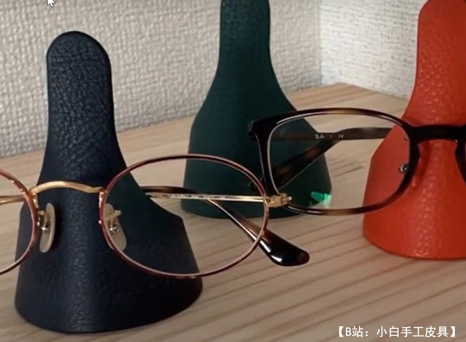 眼镜图案皮革支架 - 1