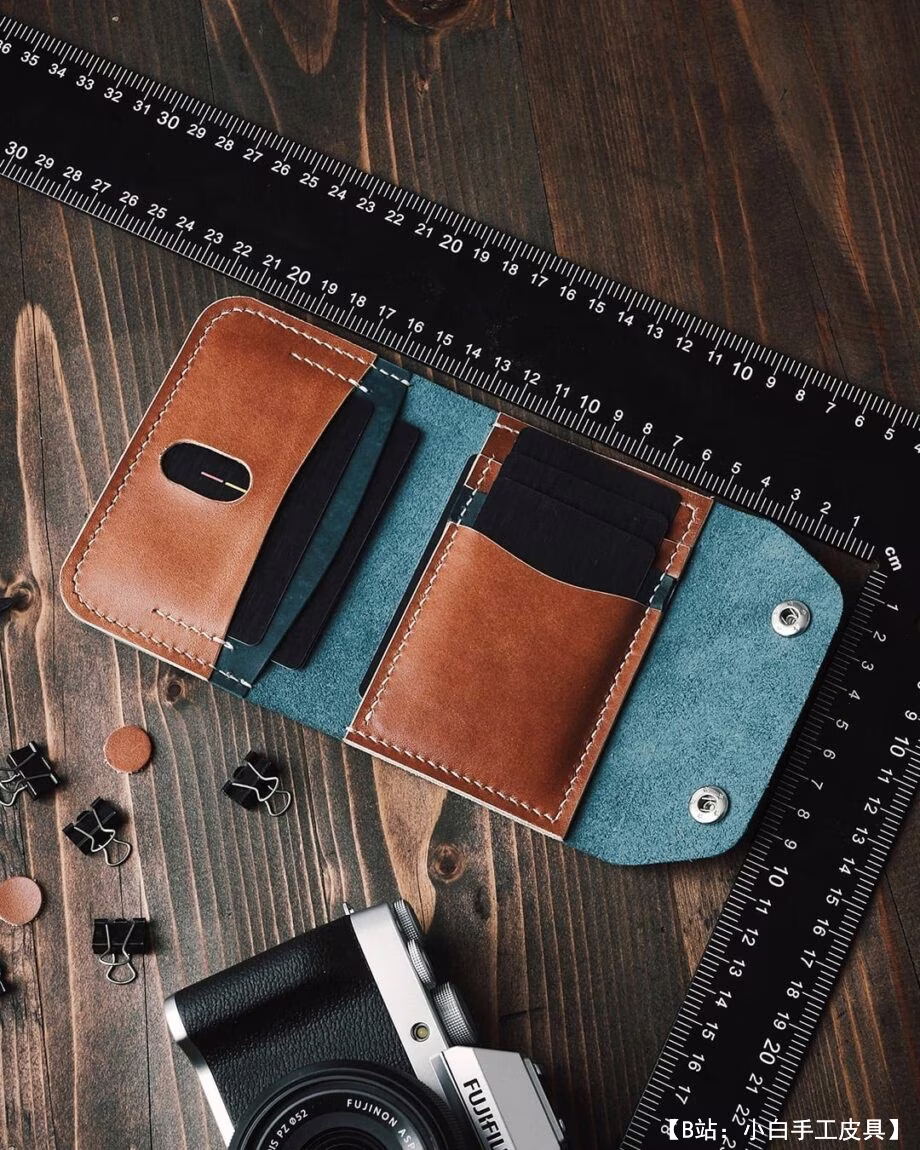 带按钮的优质皮革折叠双折卡夹的图案 - 2