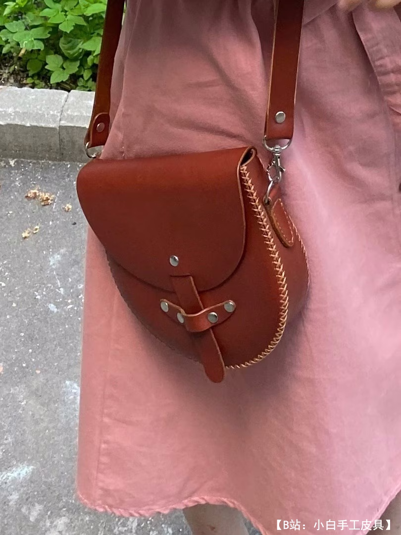 皮革斜挎包图案 - 1