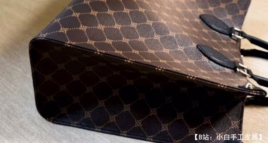 图案皮革女式托特包 - 2