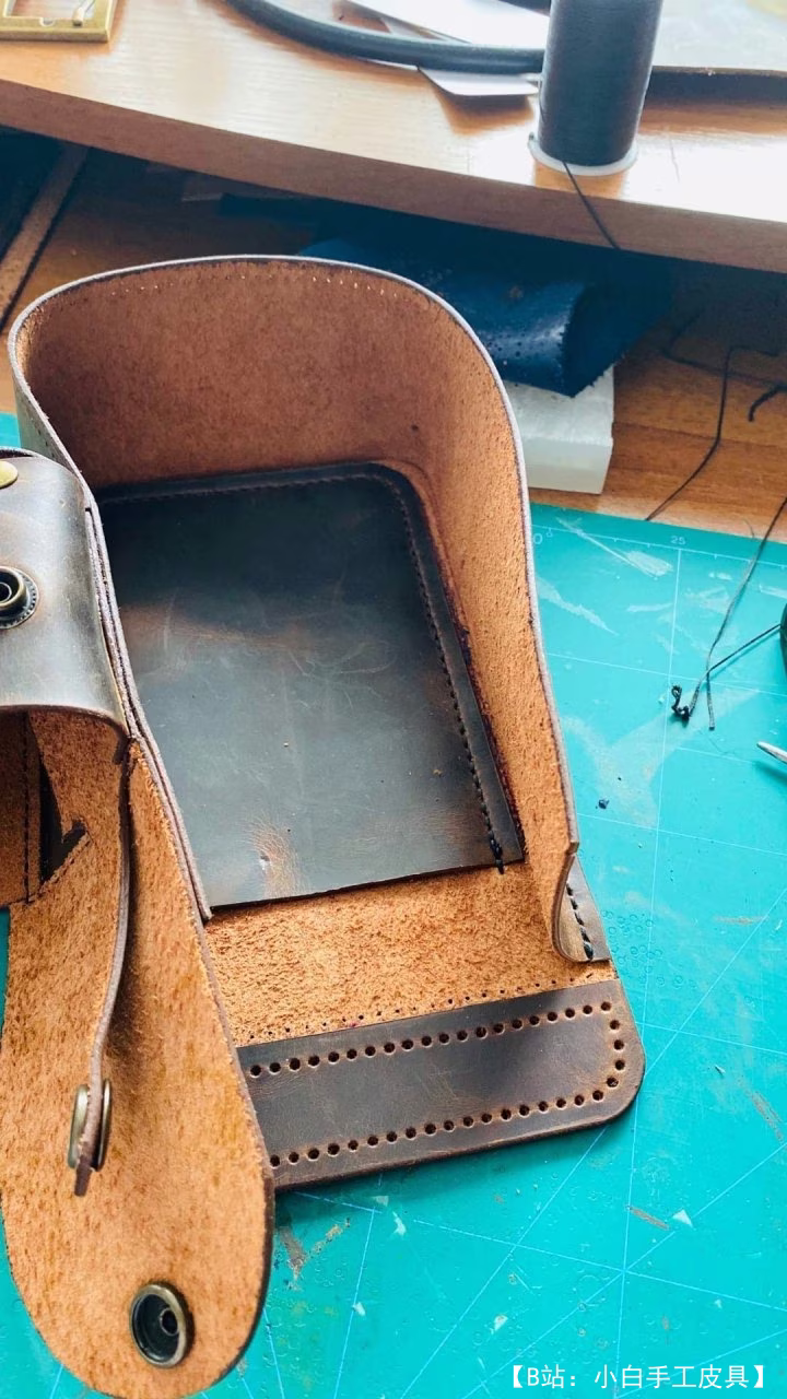 小皮革腰包的图案 - 2