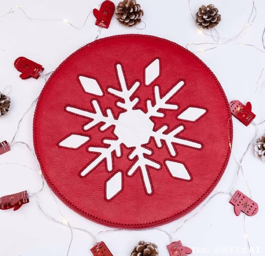 凳子的新年枕头图案 - 3