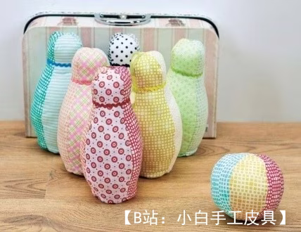 毛绒玩具“保龄球套装”的图案 - 1