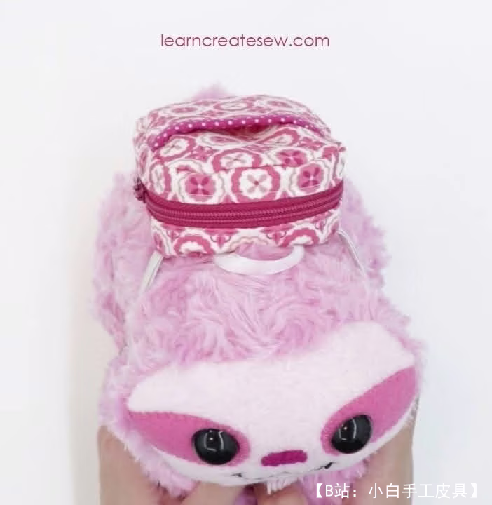 树懒毛绒软玩具小背包的图案 - 1