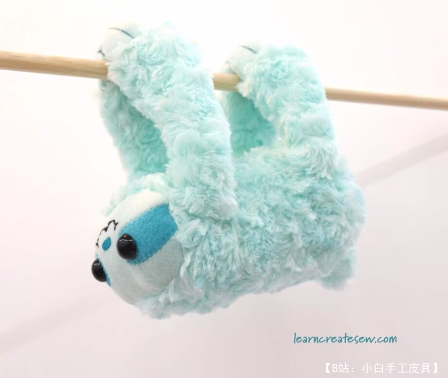 毛绒毛绒玩具树懒的图案 - 1