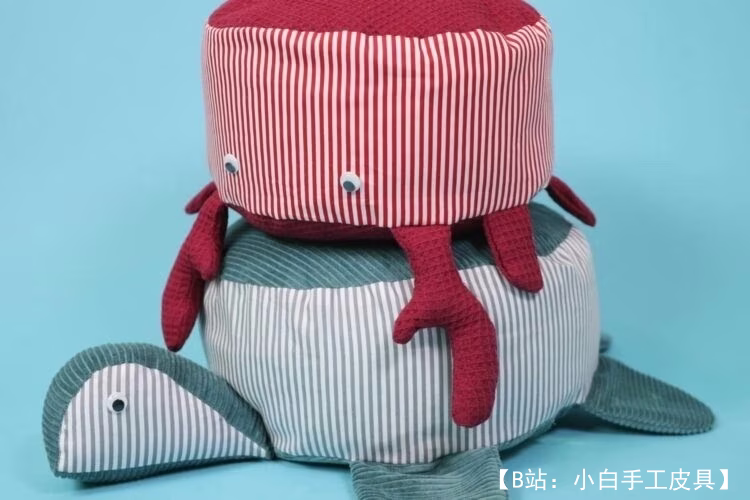 两个枕头的图案 - “螃蟹”和“乌龟”面料的坐垫凳 - 1