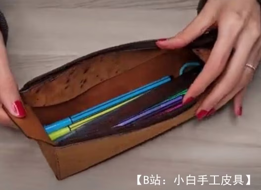 用于书写工具的带拉链的皮革铅笔盒的图案 - 2