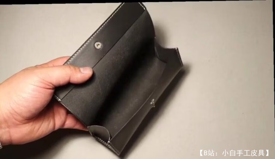 书写工具用皮革铅笔盒的图案 - 1