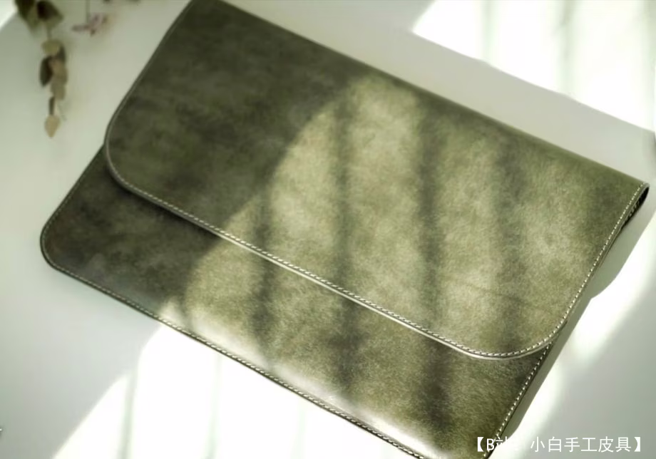 13英寸皮革笔记本电脑包图案 - 2