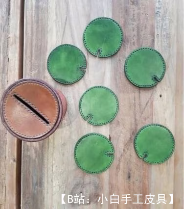 厨房中杯子的不寻常杯垫图案，采用可折叠仙人掌形式 - 2