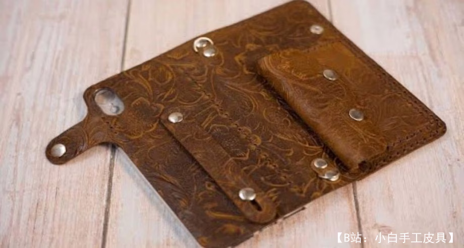 iPhone XR 带钱包皮套图案 - 1