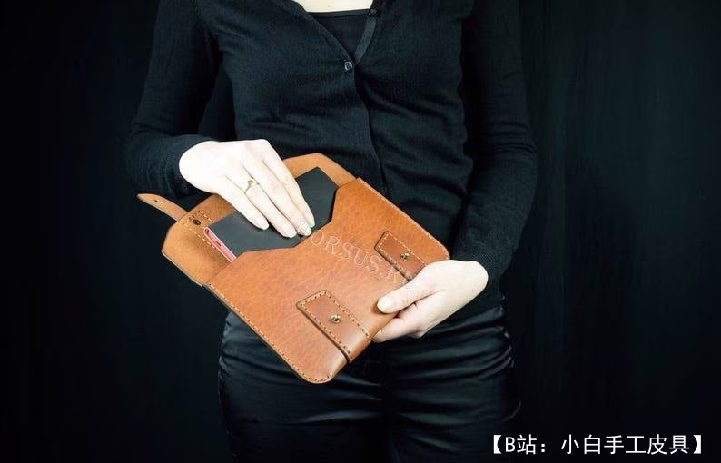 两种不同尺寸的薄皮革文件夹图案（小号和 A4 标准） - 2