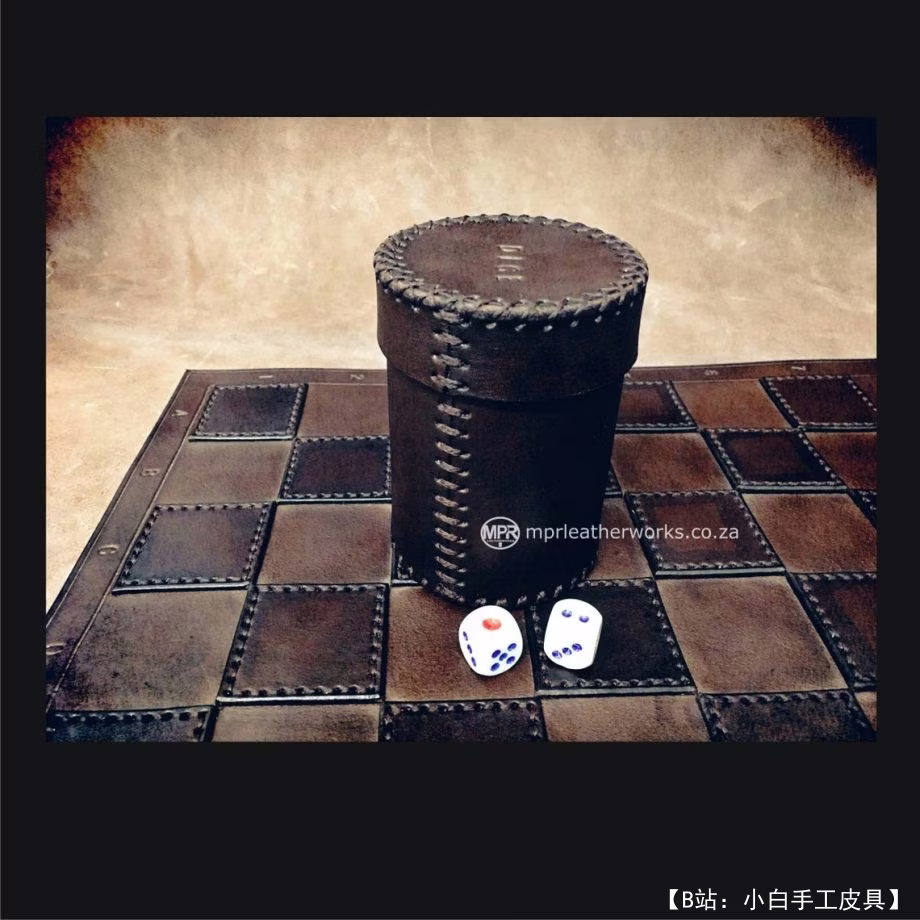骰子皮革杯的图案 - 1
