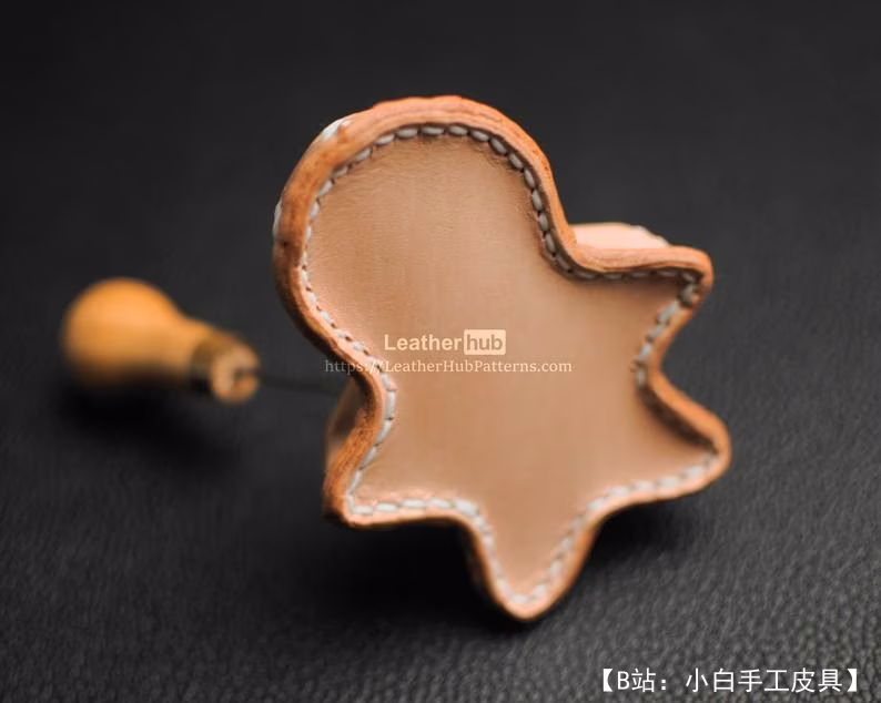 巫毒娃娃形状的皮革枕形图案 - 2