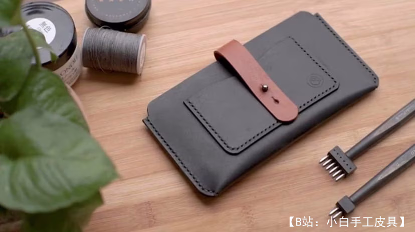 带卡隔层的智能手机外壳图案 - 1