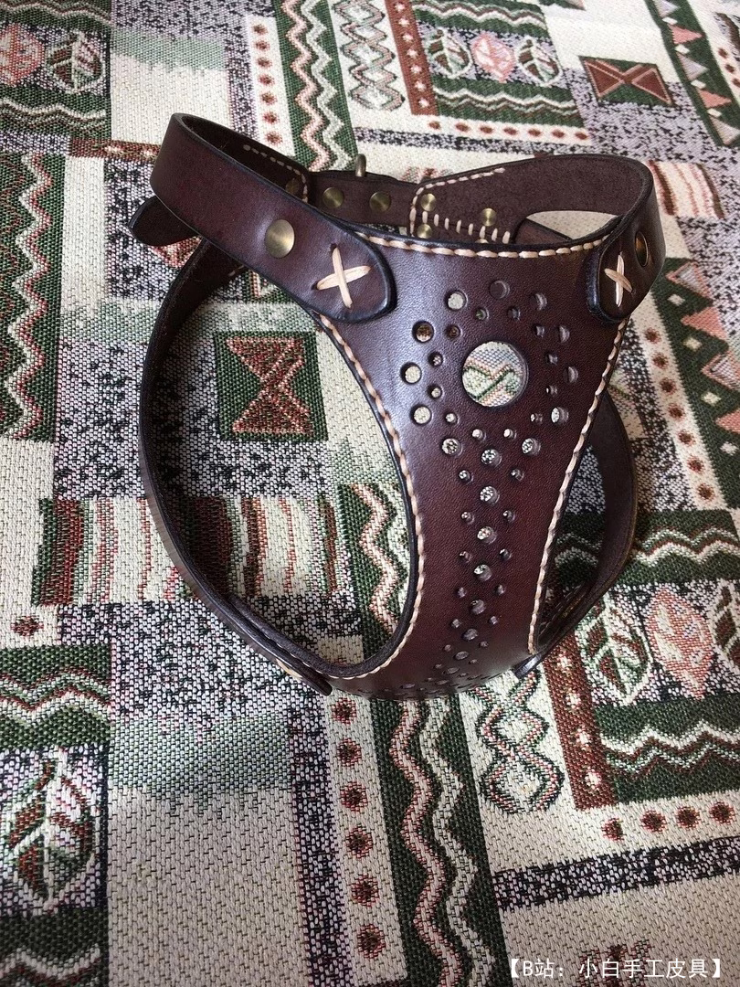 狗用简化皮革背带的图案 - 3