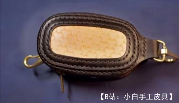 带拉链图案钥匙扣钥匙扣 - 1