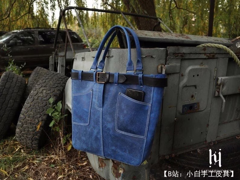 牛仔裤形式的皮革购物图案，配有腰带和贴袋 - 1