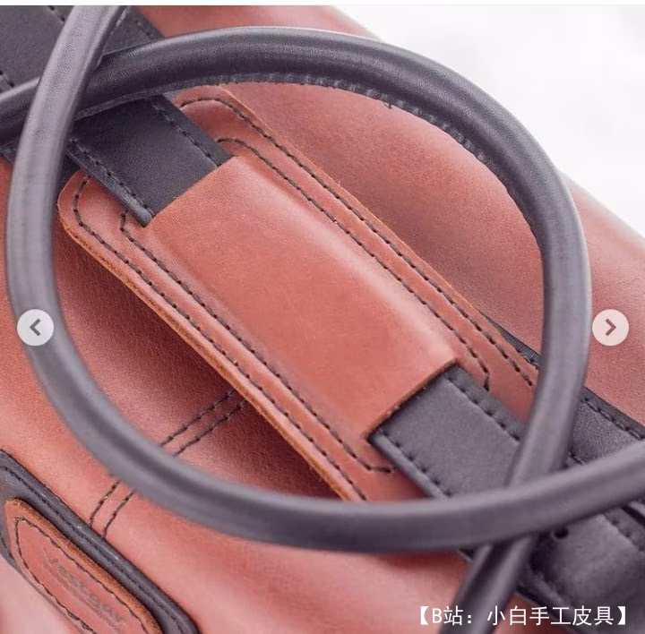 图案皮革男士斜挎包 - 2