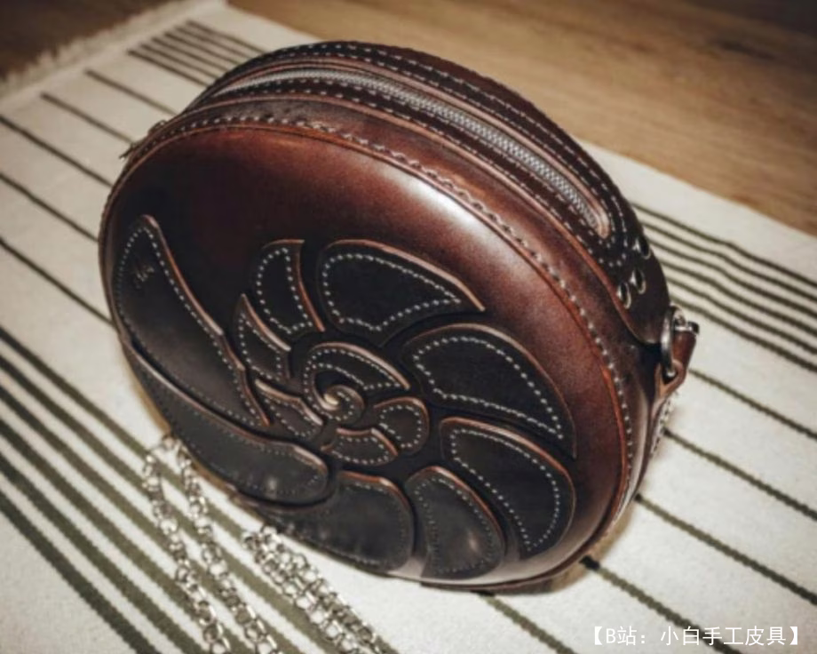 贝壳贴花圆形皮革女式手提包图案 - 1