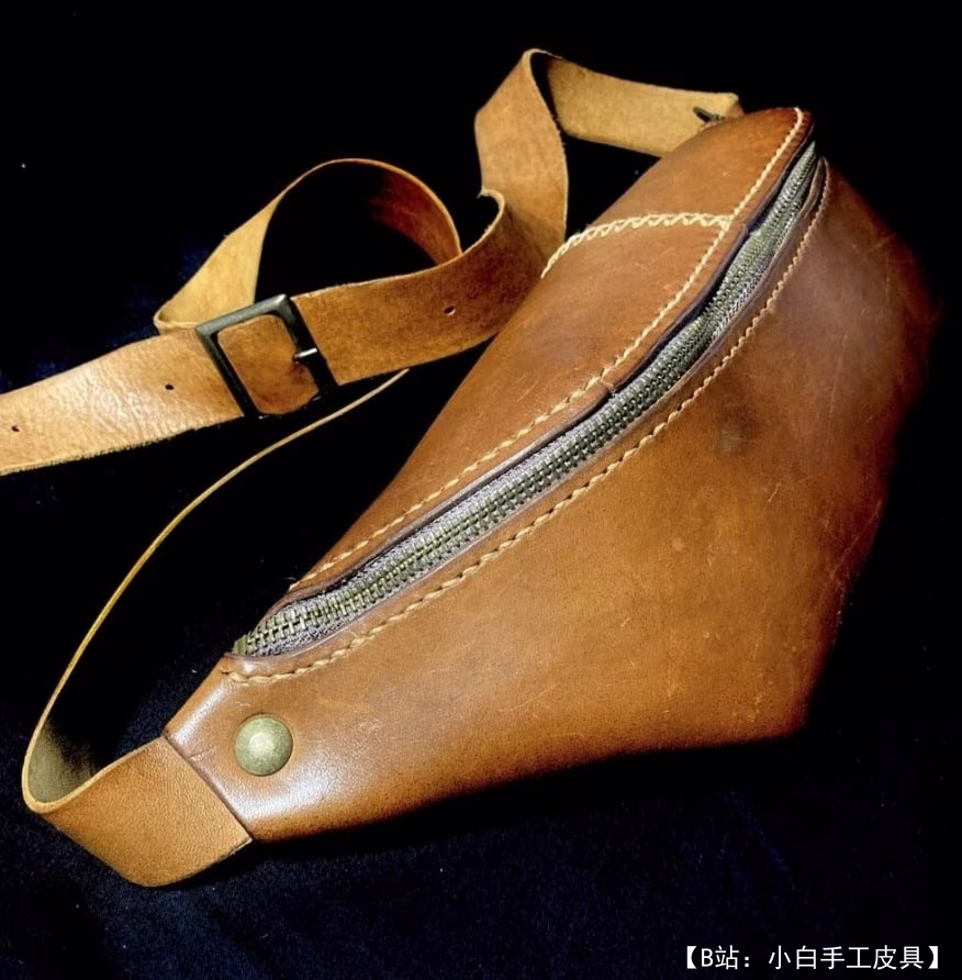 香蕉图案皮革腰包 - 1