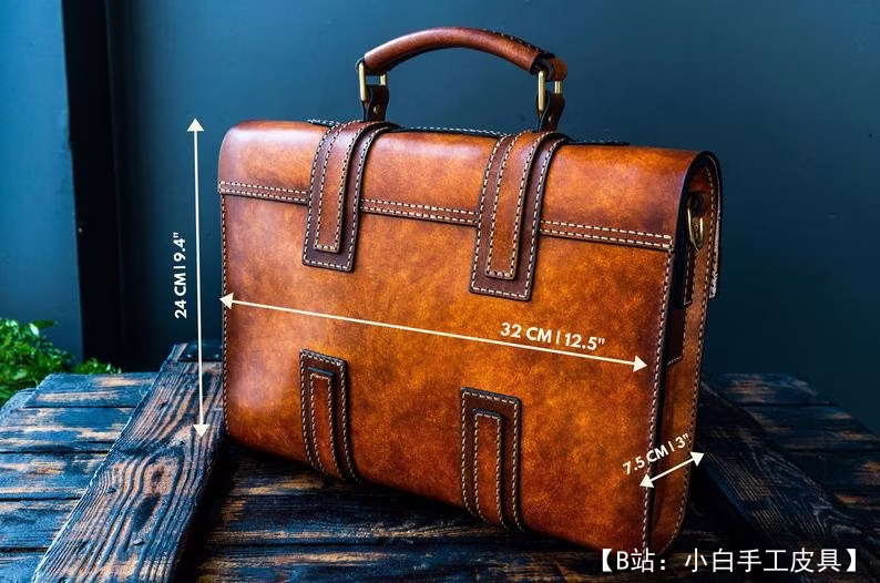 不同文件的皮革公文包的图案 - 2