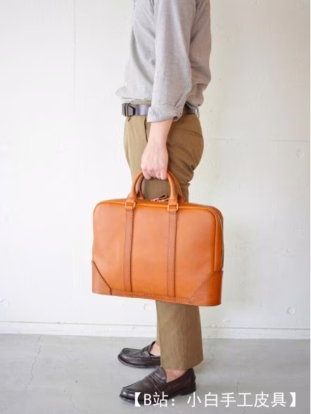 男士皮包（公文包）的图案，用于存放文件、MacBook 等。 - 3