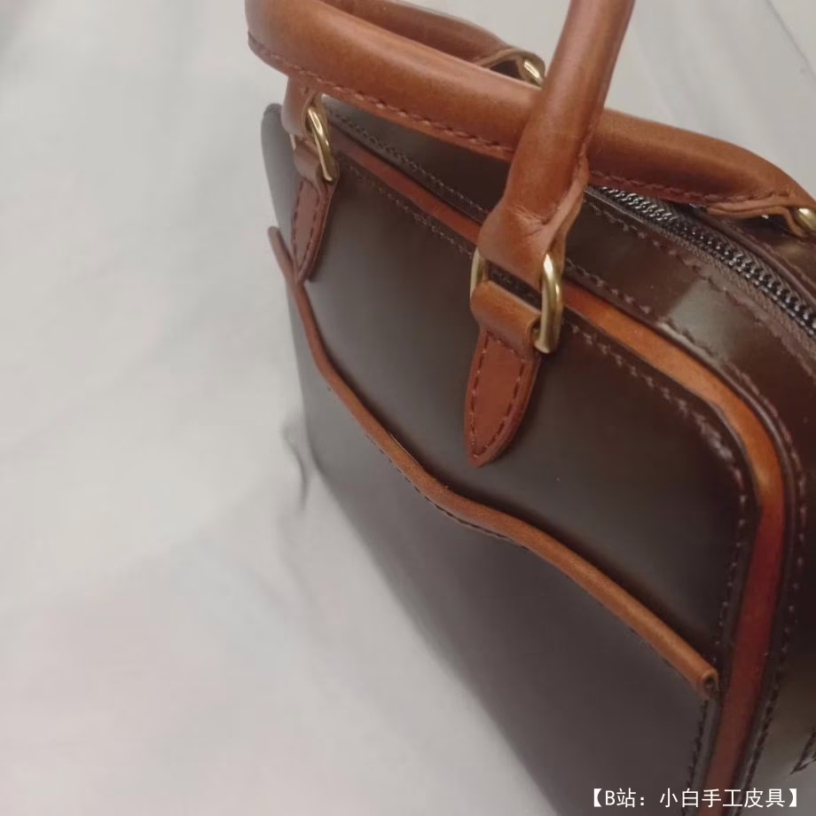 用于文件和笔记本电脑的小皮革手提箱的图案 - 3