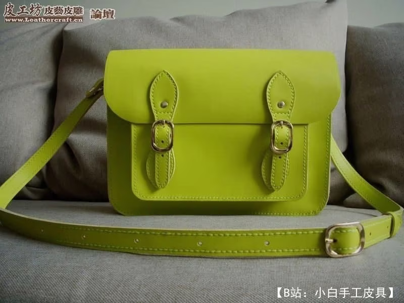 女式小号皮革斜挎包图案 - 1