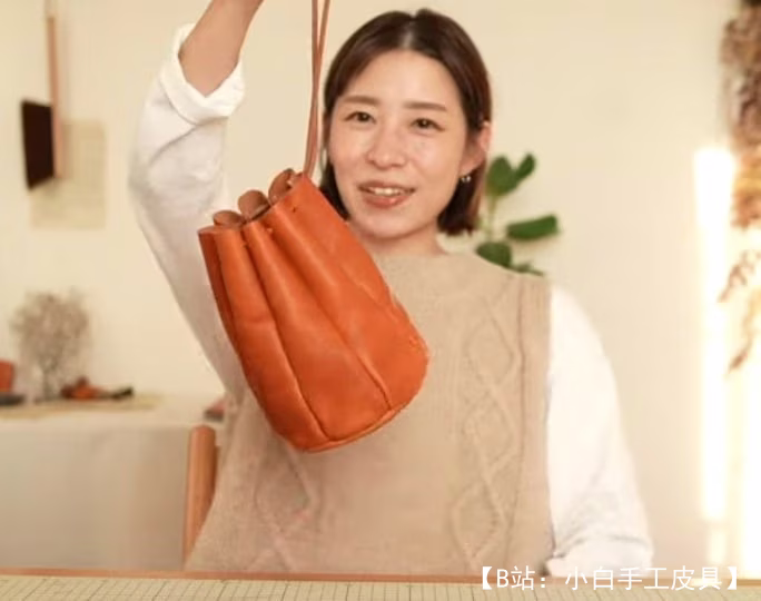 小号皮革水桶包的图案 - 2