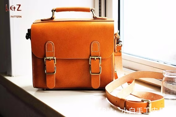 用于文件和笔记本电脑的皮革公文包的图案 - 1