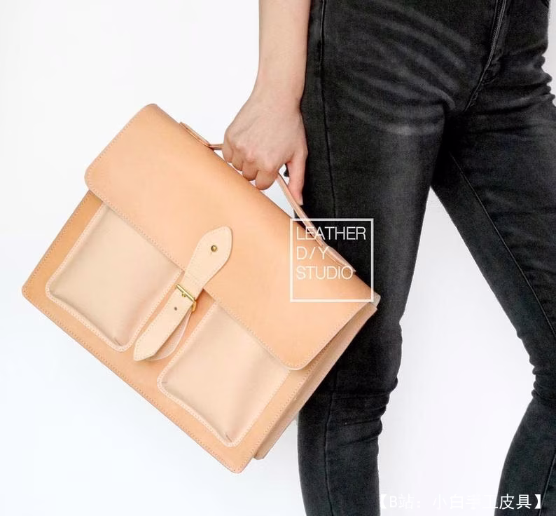 文件、笔记本电脑的皮革工作公文包图案 - 5