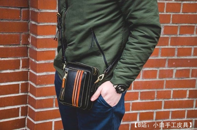 男士小号皮革单肩包的图案 - 1