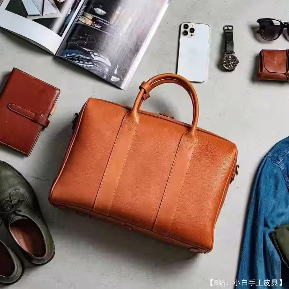 大皮革笔记本电脑包的图案 - 1