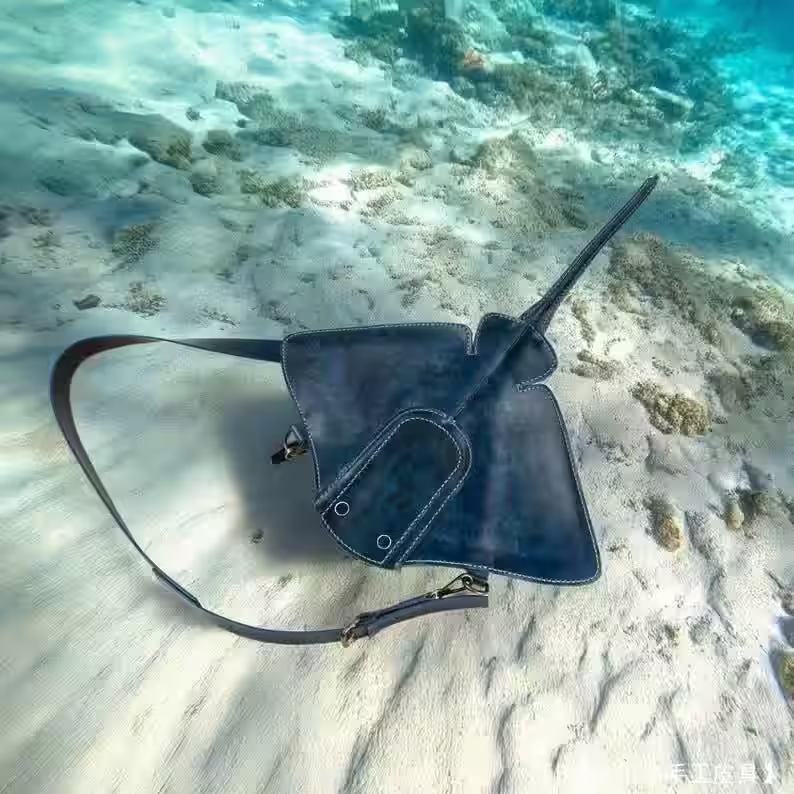 Выкройка кожаной сумки в виде морского ската - 3