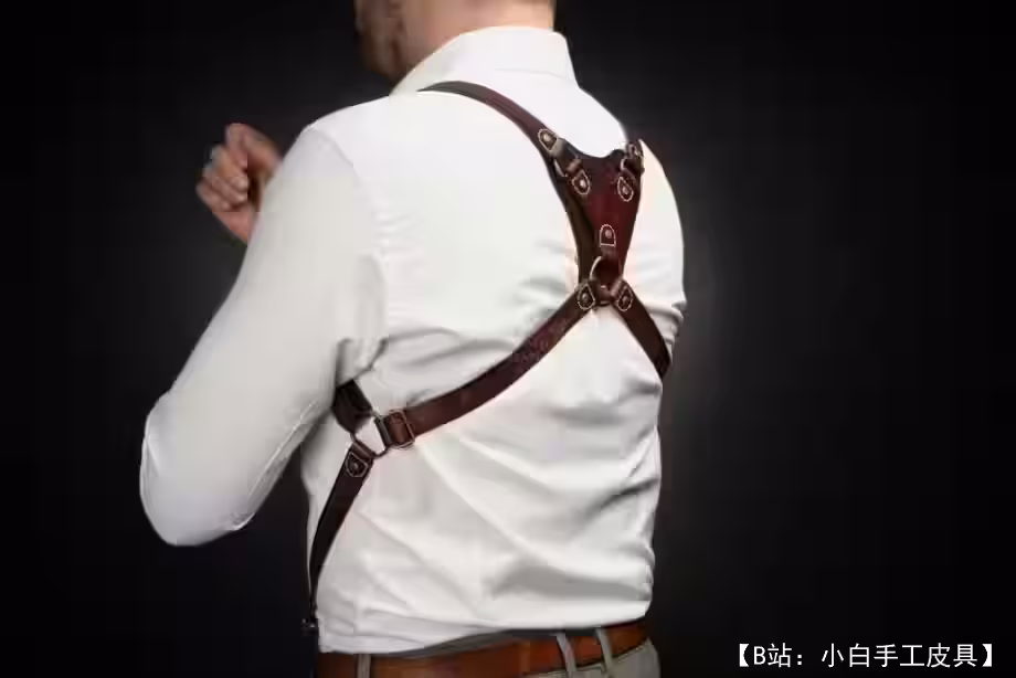 男士皮革Y字背带图案 - 1