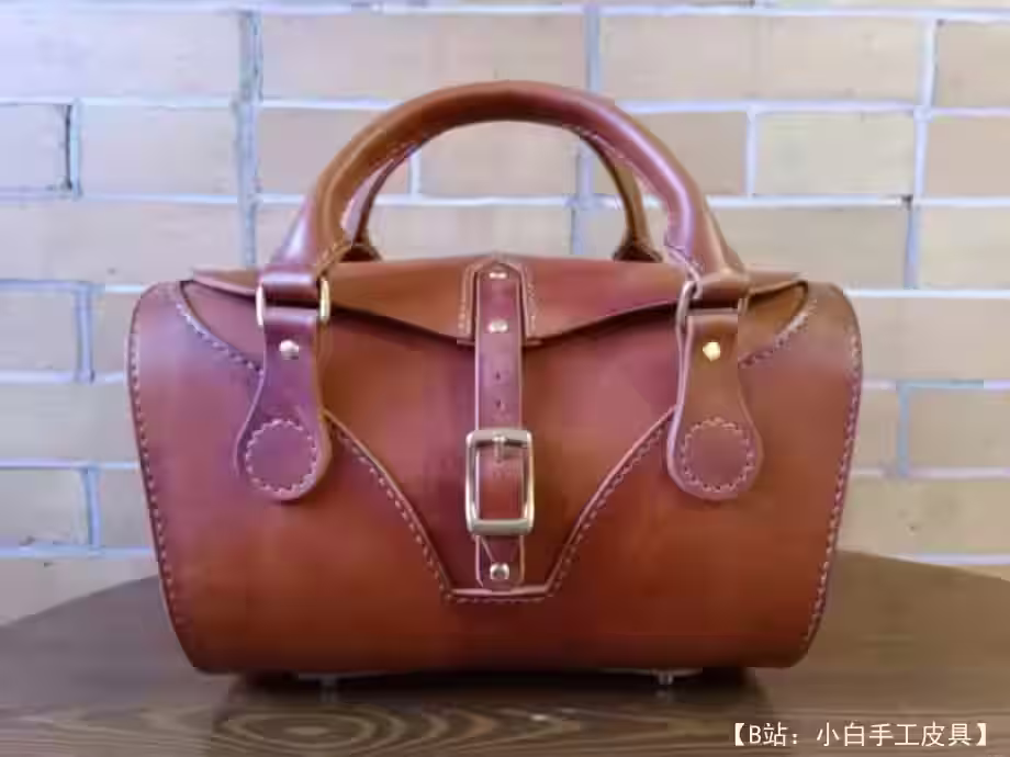 Выкройка небольшой кожаной дорожной сумки - 1