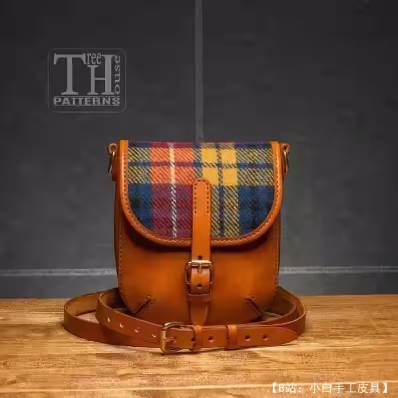 小号皮革斜挎包的图案 - 1