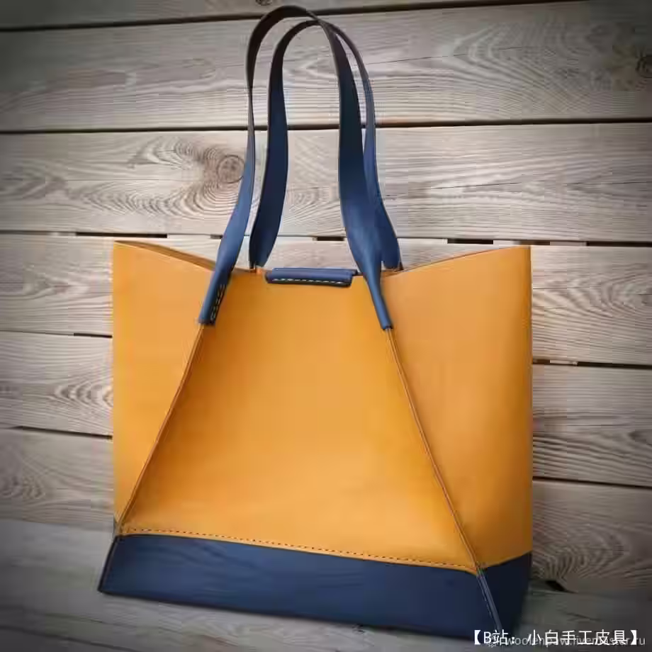 Woolenpaw 的现代皮革购物袋图案 - 1