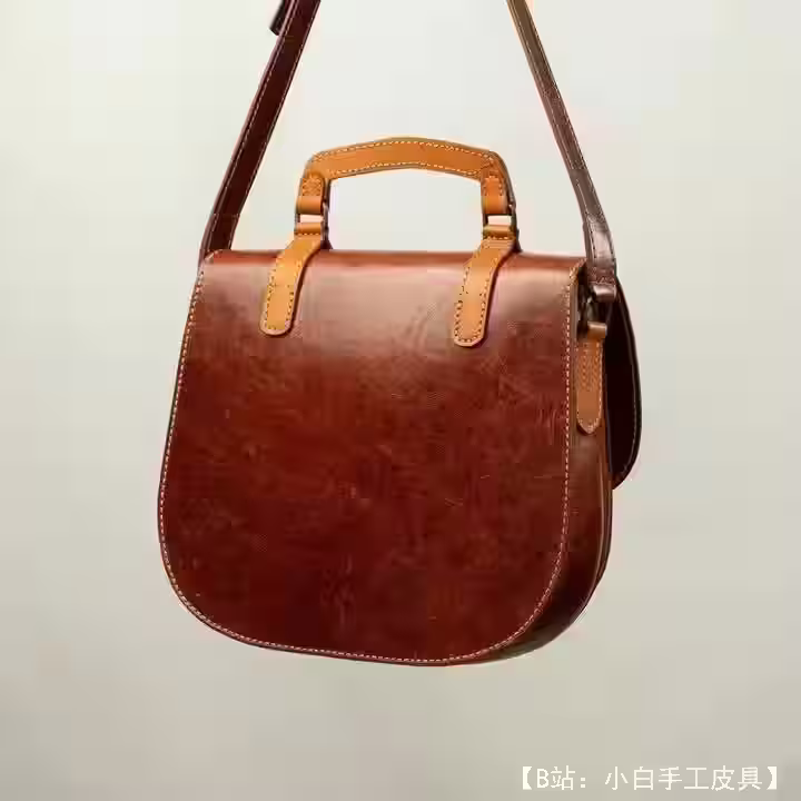 小号皮革女式手提包的图案 - 3