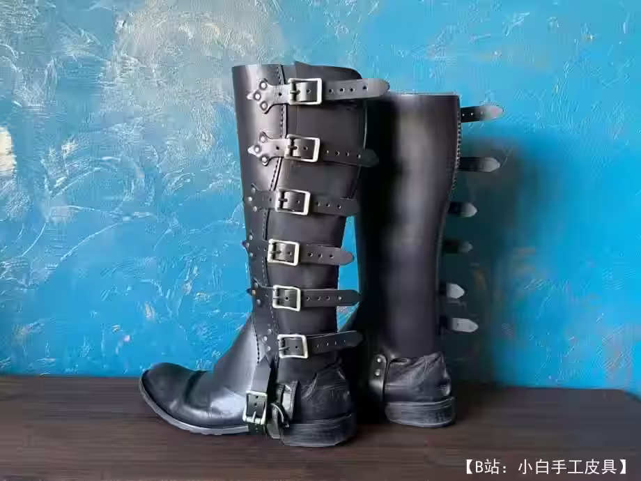 摩托车手的皮革紧身裤图案 - 1