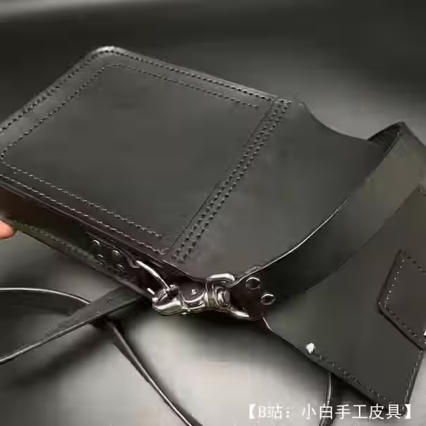 来自 Leathercraft Berlin 的信使图案 - 3