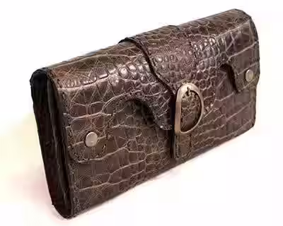 带拉链隔层的皮革长钱包的图案 - 1