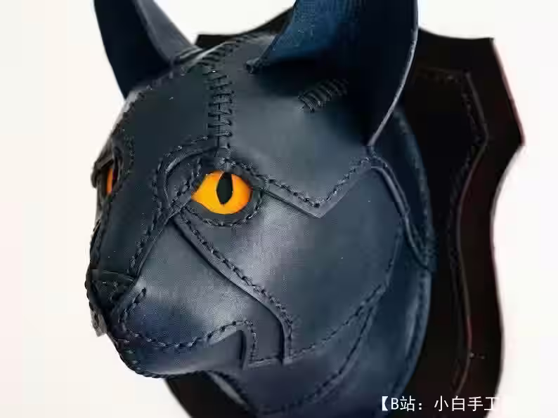 墙上的皮革猫头图案 - 4