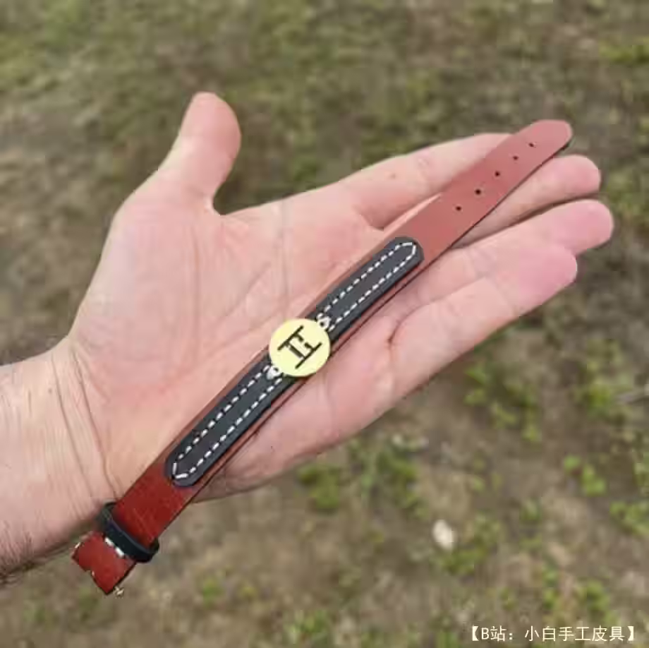 3种不同瓷砖的皮革手镯的图案 - 2