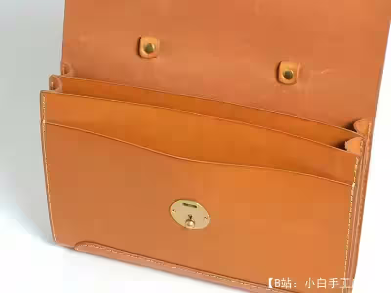 文件用经典薄皮革公文包的图案 - 3