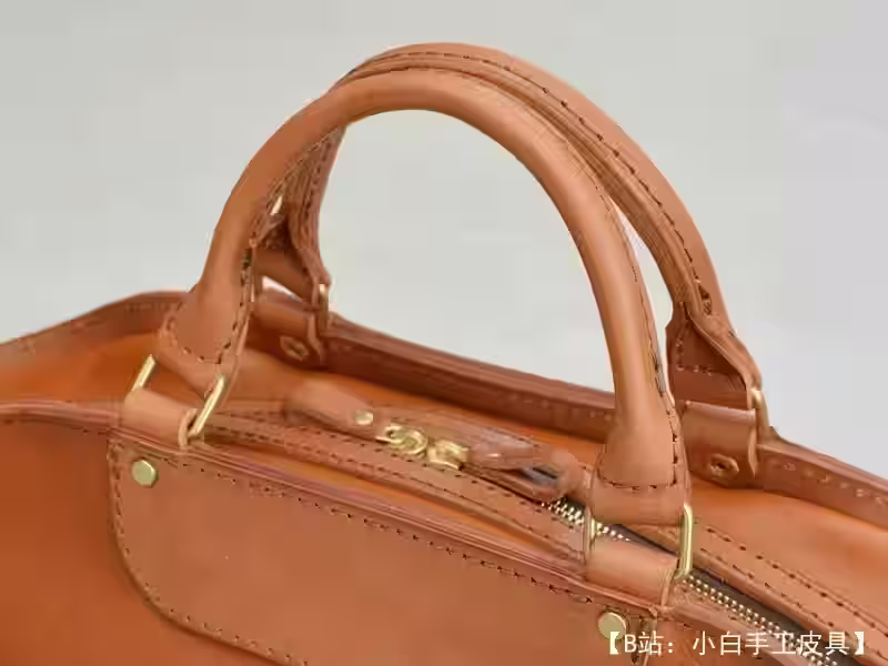 用于商务和日常任务的带拉链皮包的图案 - 2