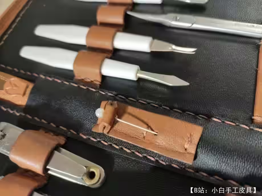 带拉链的图案皮革收纳盒，用于存放美甲配件 - 9