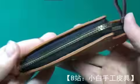 带拉链的皮革钱包（Zip Wallet）的图案 - 2