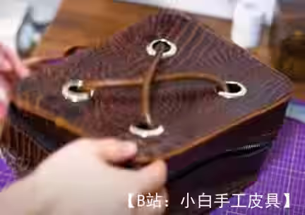 现代时尚皮革背包的图案 - 4